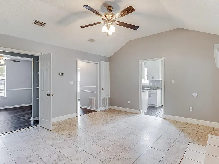 14160 Maple Ct — Photo 5