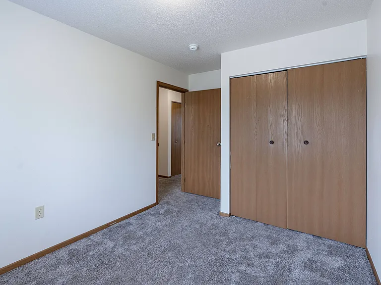 Hazelwood Townhomes — Photo 25