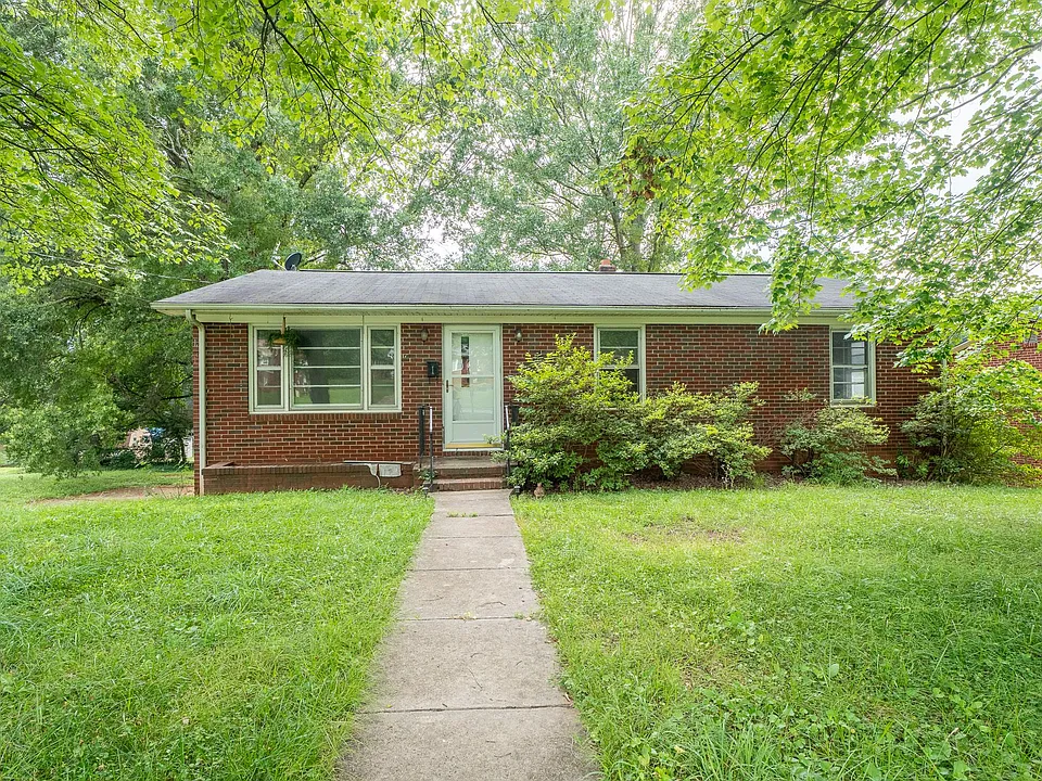 846 Crestway Dr