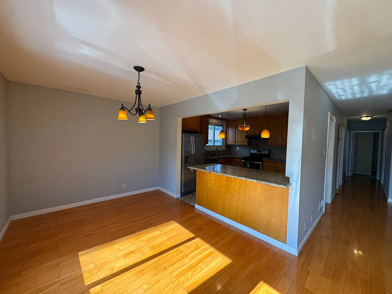 3 bed, $3,950 — Photo 3