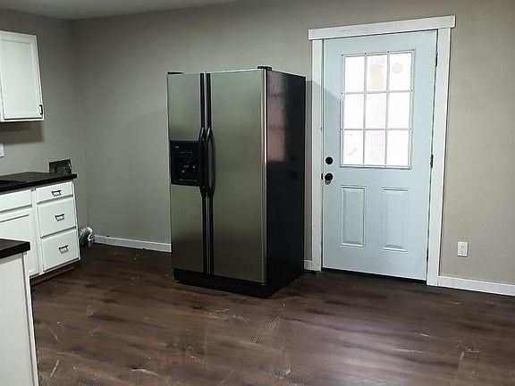 3rd image of 78 Saskatchewan Dr