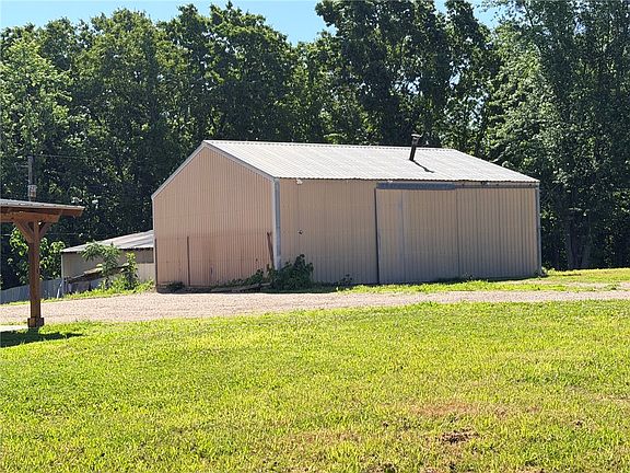 4th image of 8030 Norvel Dr