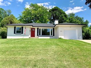 103 Ridge Dr, Saint Joseph, MO 64506