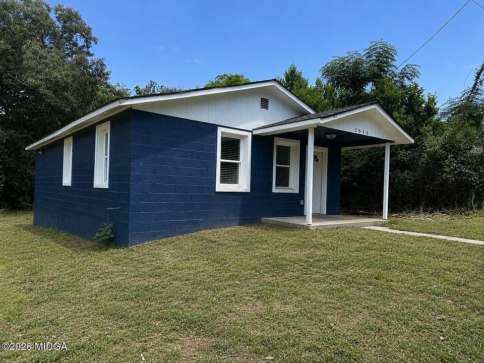 1st image of 2040 Lowe St