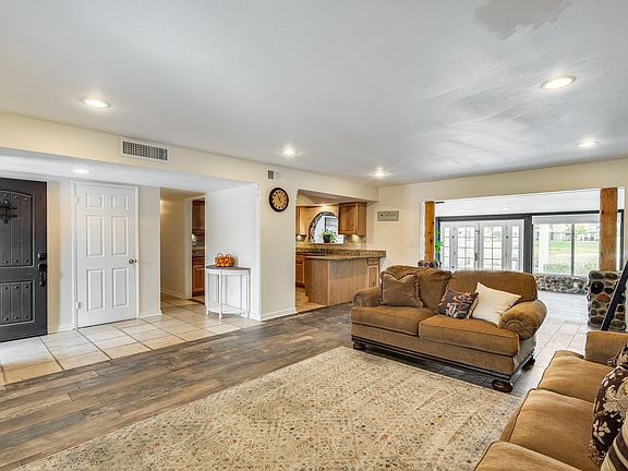 5th image of 741 S Edgewater Dr
