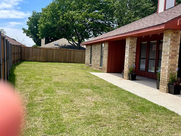Back Yard
Very Quiet
Large Corner Culdesac
with additional guest parking spots.
view from front of house left side gate entry