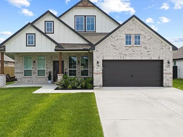 205 Big Spring Dr, Anahuac, TX 77514