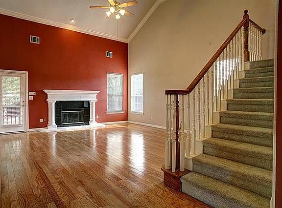 4th image of 2701 Buck Hill Dr