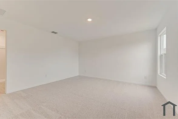 4017 Equestrian Dr — Photo 10