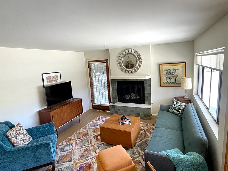 4055 Eagle St #101 — Photo 1