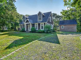 31 Dodgers Hole Rd, Edgartown, MA 02539