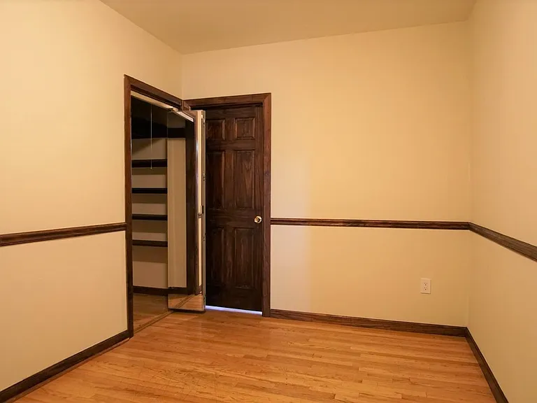 1586 York Ave #1 — Photo 18