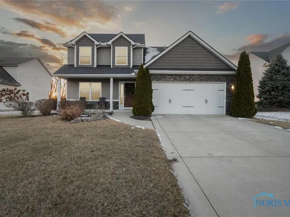 107 Hidden Village Ln, Holland, OH 43528