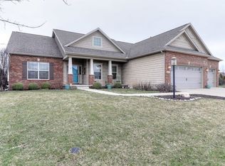 2201 Savanna Dr, Champaign, IL