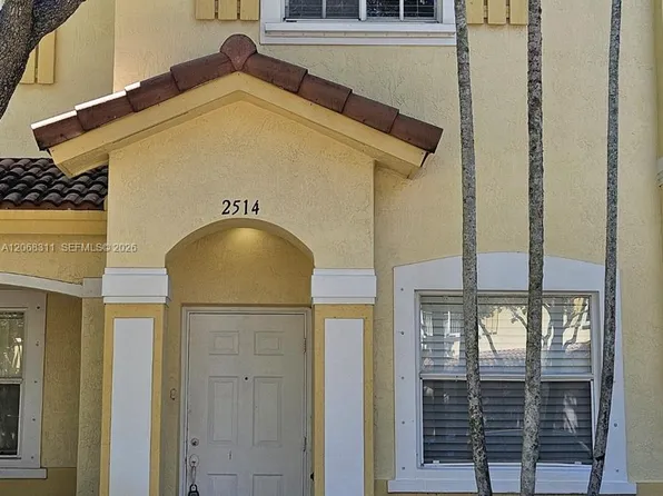 2514 SW 83rd Ter #104, Hollywood, FL 33025