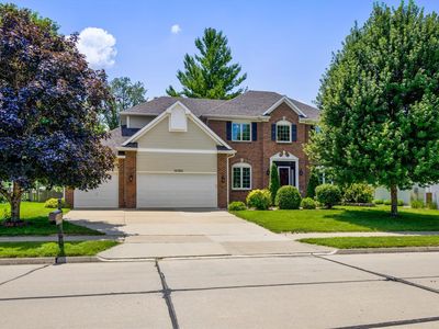 14304 Briarwood Ln, Urbandale, IA, 50323