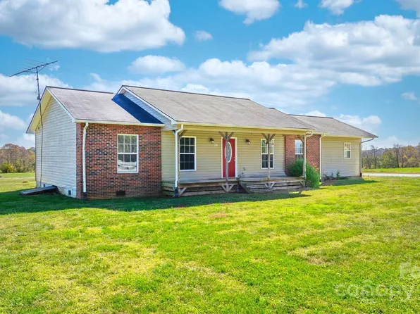 927 Happy Plains Rd, Taylorsville, NC 28681