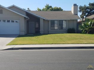 3505 Fiesta Ave, Bakersfield, CA 93313