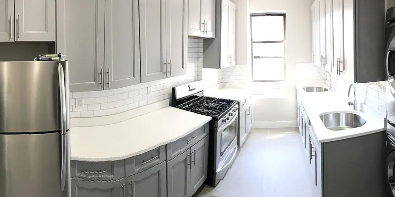 Rented by Mdays Realty | media 35