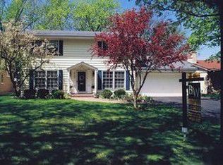912 S Bruner St, Hinsdale, IL 60521