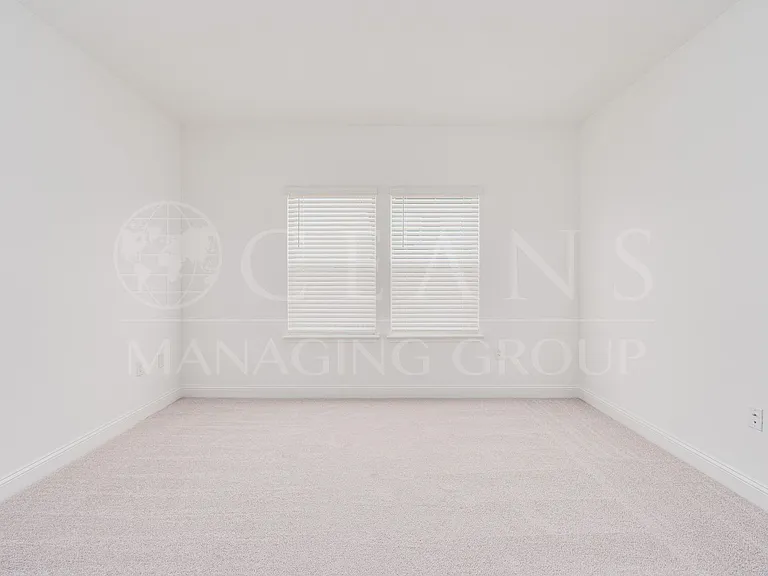 4121 Acoma Dr — Photo 19