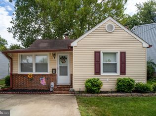 219 Carvel Rd, Pasadena, MD 21122