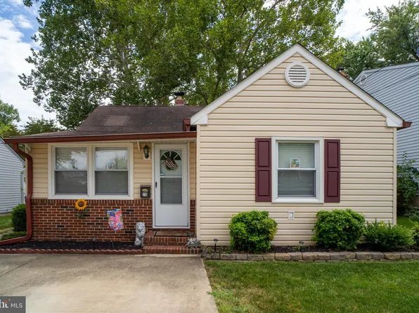 219 Carvel Rd, Pasadena, MD 21122