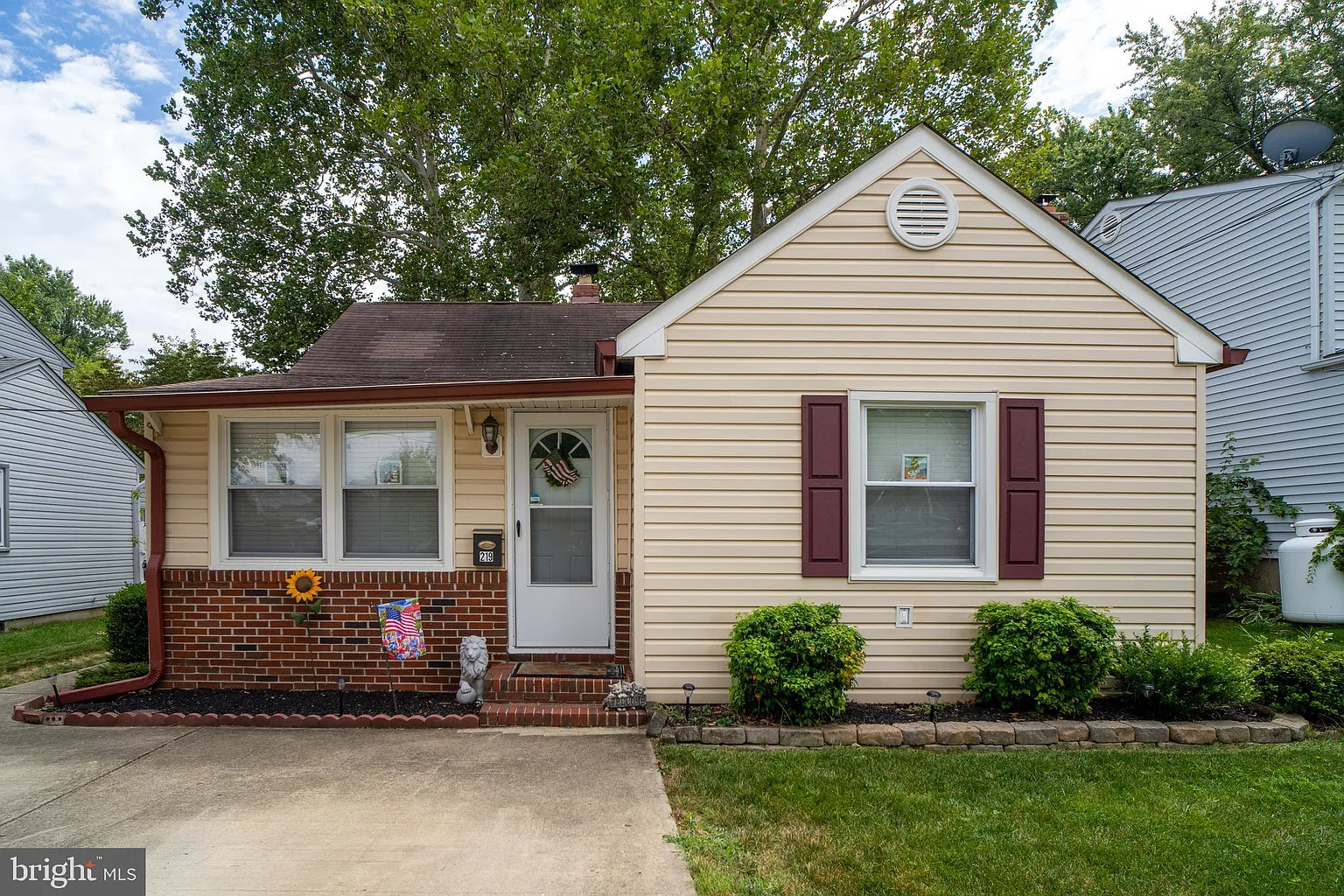 219 Carvel Rd photo 1