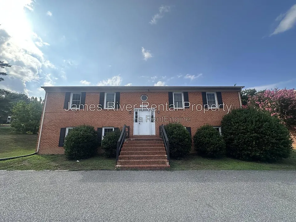 101 Daniel St #C