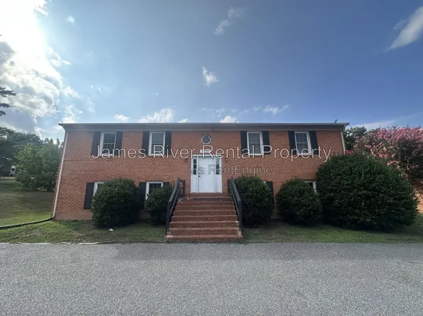 101 Daniel St #C, Brookneal, VA 24528
