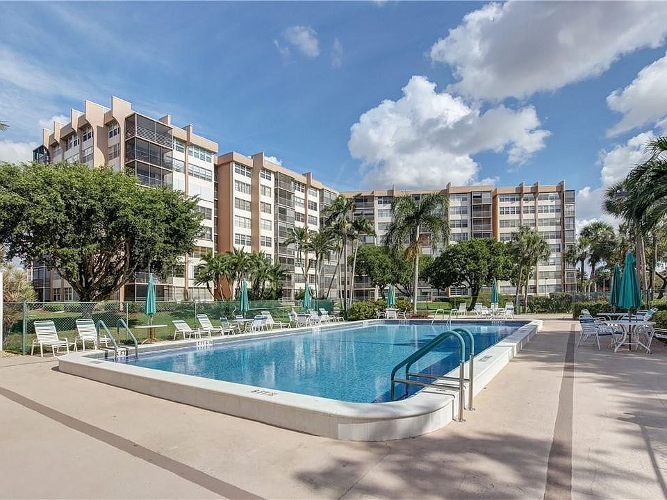 1st image of 1200 Saint Charles Place #PH1