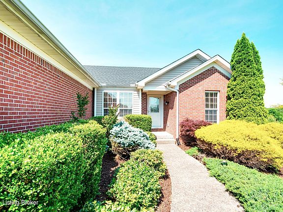 3rd image of 85 Crafton Dr