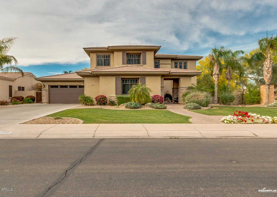 1st image of 1266 E Canary Dr