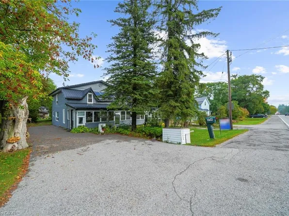246 Regional Rd #8, Uxbridge, ON L9P 1R1