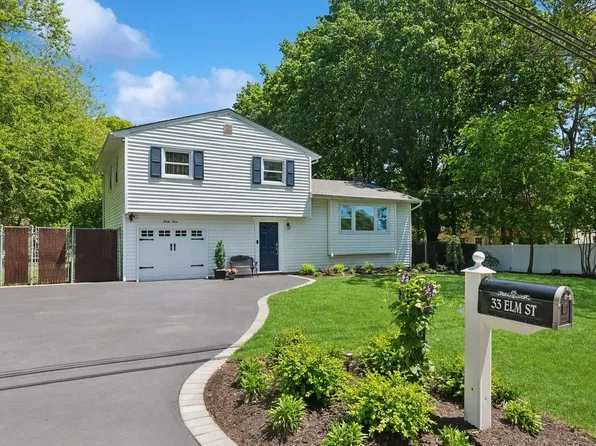 33 Elm Street, Lake Ronkonkoma, NY 11779