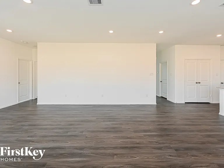 7514 Oakmont Ave — Photo 3