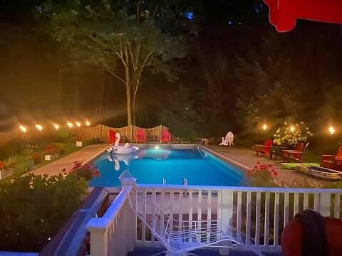 2nd image of 1523 Holiday Ln