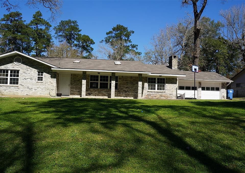 1st image of 410 Magnolia Duke Dr