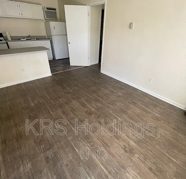 611 W Ocean View Ave #6 — Photo 7