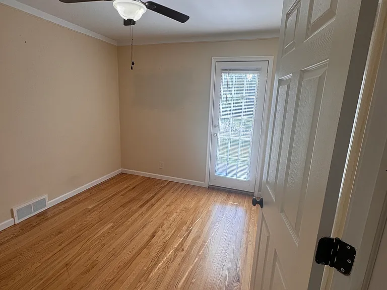 214 N Connecticut Ave — Photo 22