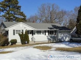 31 7th Ave, Brentwood, NY 11717