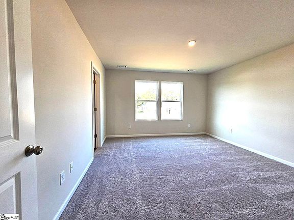 5th image of 336 Dermont Dr