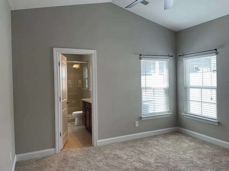 2510 Gallery Dr — Photo 10