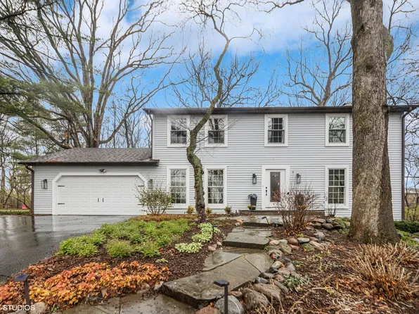 6189 Shorewood Ct, Lisle, IL 60532