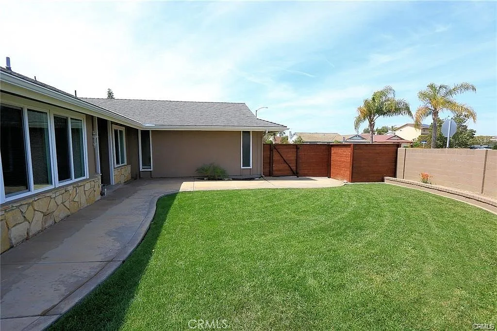 4 bed, 1595 sqft, $5,000 — Photo 3