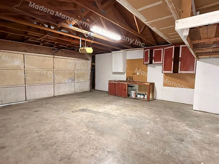 1312 Sanarita Way — Photo 32