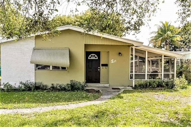 1st image of 2091 Acapulco Dr
