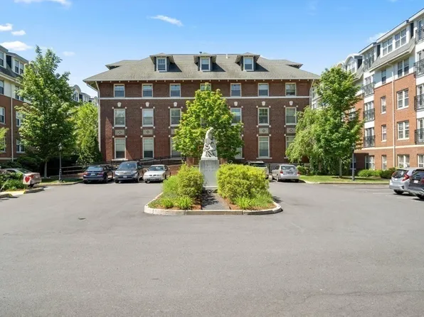 190 Corey Rd APT 5, Brighton, MA 02135