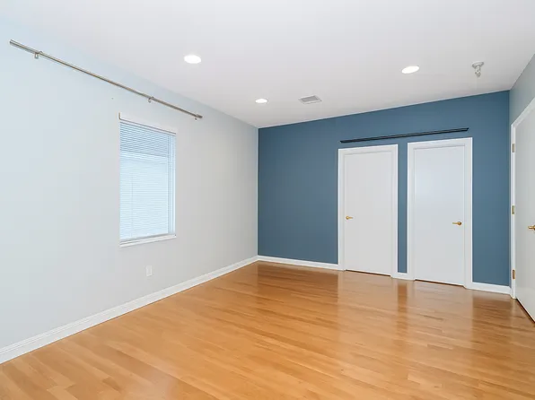 1764 East 17th Street image 27 of 45