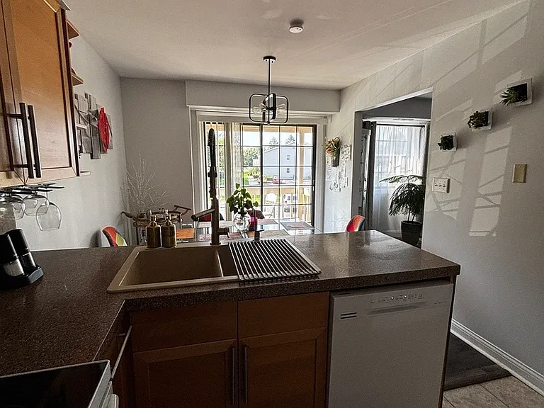 353 S Whispering Hills Dr #B — Photo 8